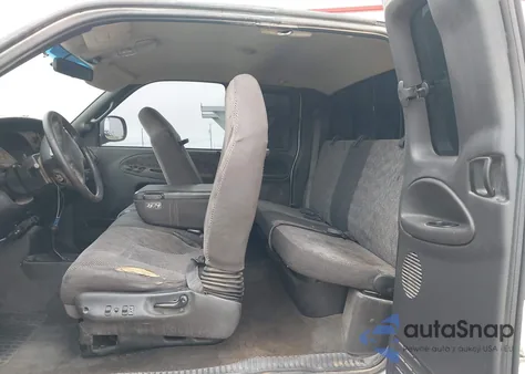 2001 Dodge Ram 1500 St из США, поврежденный, VIN 3B7HF13Z51G750296